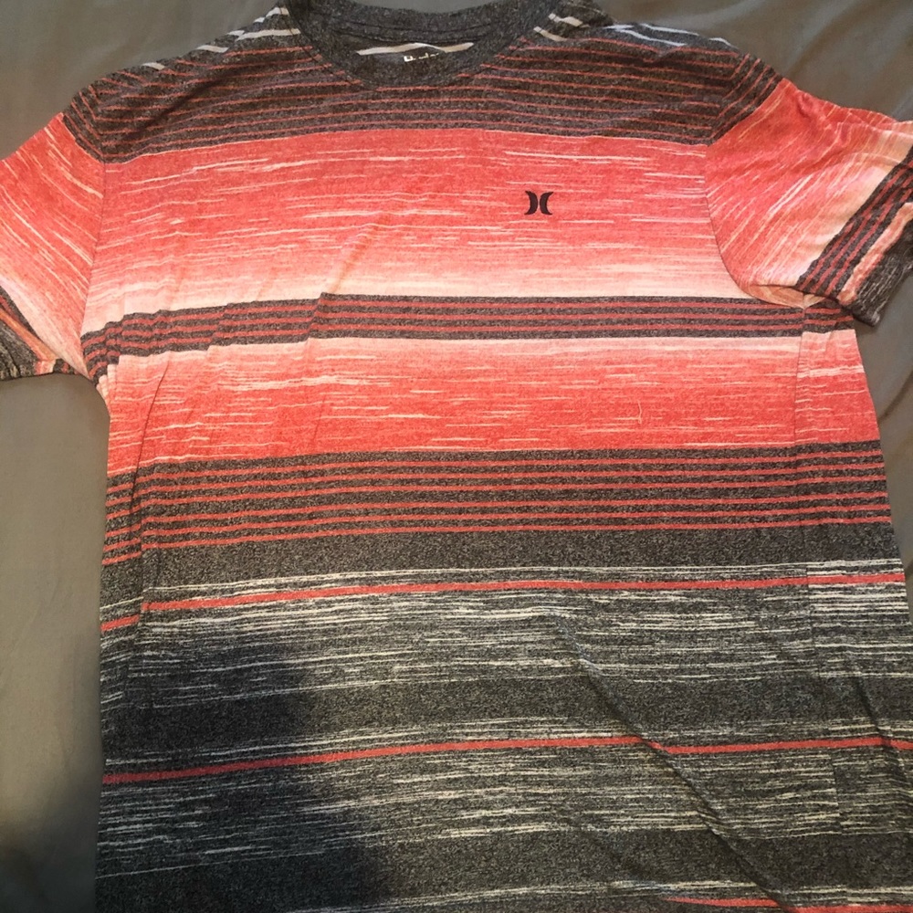 Large Hurley Tee. Lightweight. New